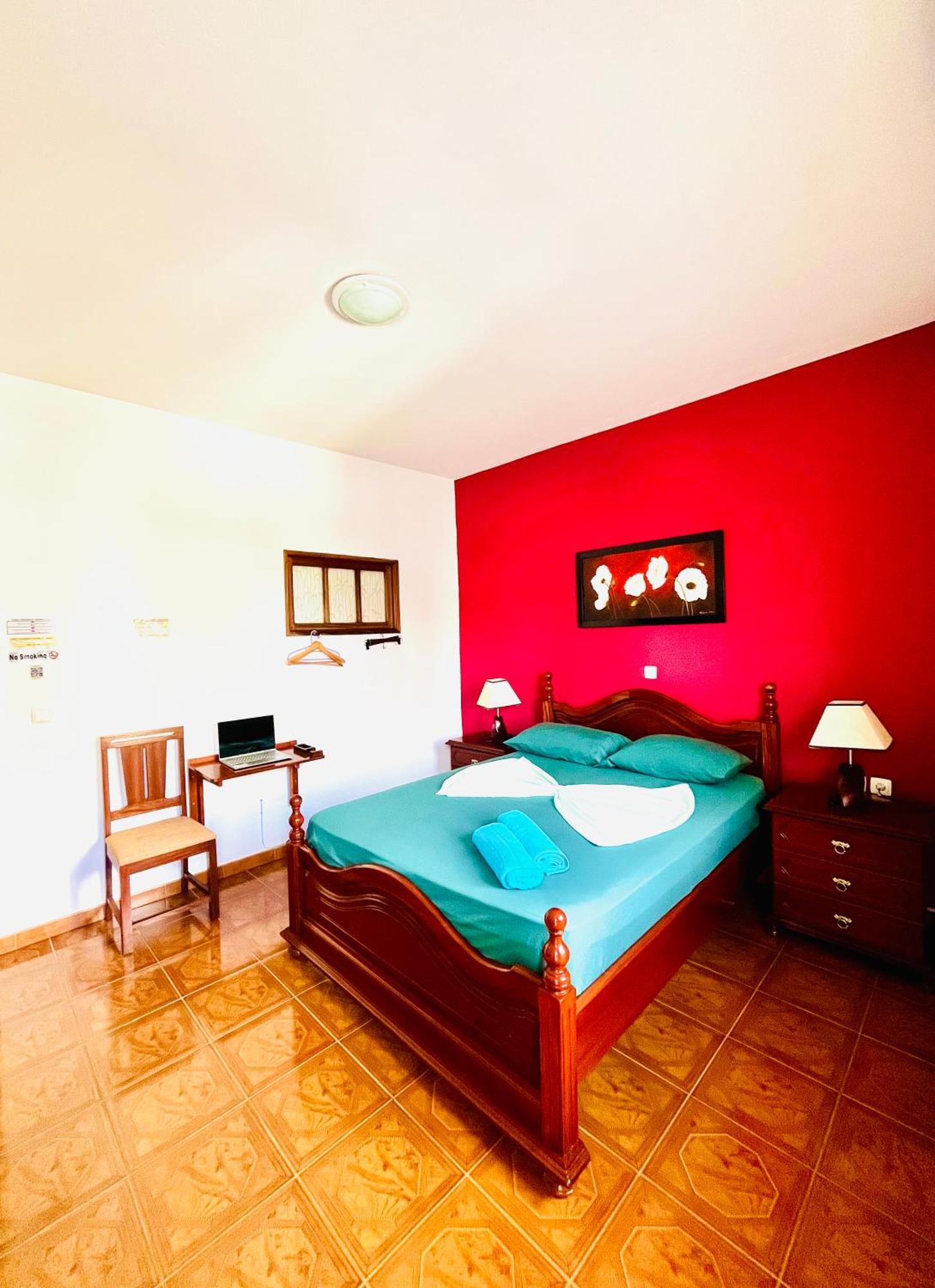 Casa Bb&Djassi Bed & Breakfast Понта до Сол Екстериор снимка